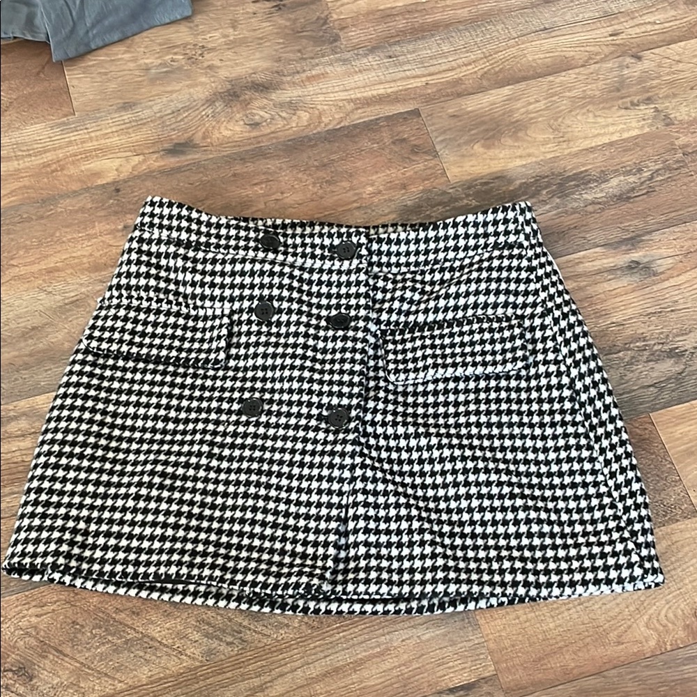 Forever 21 Black and White Cargo Mini Skirt
